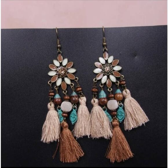 Boho tassel and bead flower statement earrings multicolor - Picture 1 of 4